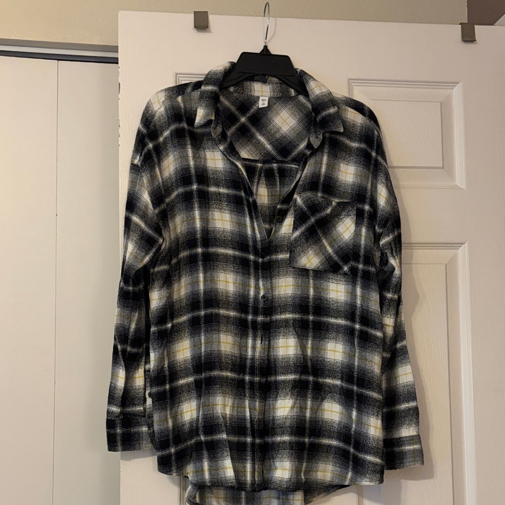 Black and White Plaid Button-Up Shirt